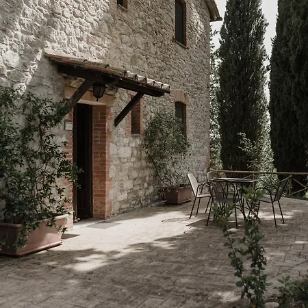 Casali Del Toppello Apartamento Mantignana