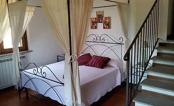 Casali Del Toppello Apartment