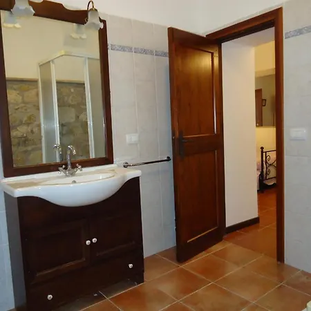 Casali Del Toppello Apartment