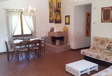 Casali Del Toppello Apartment Mantignana