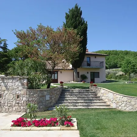 Casali Del Toppello Mantignana